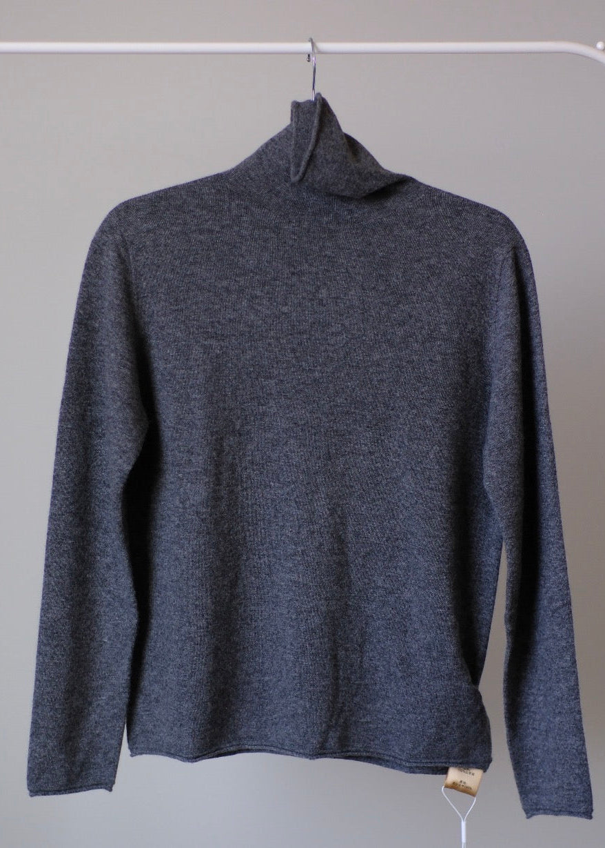 Classic Cashmere Turtleneck