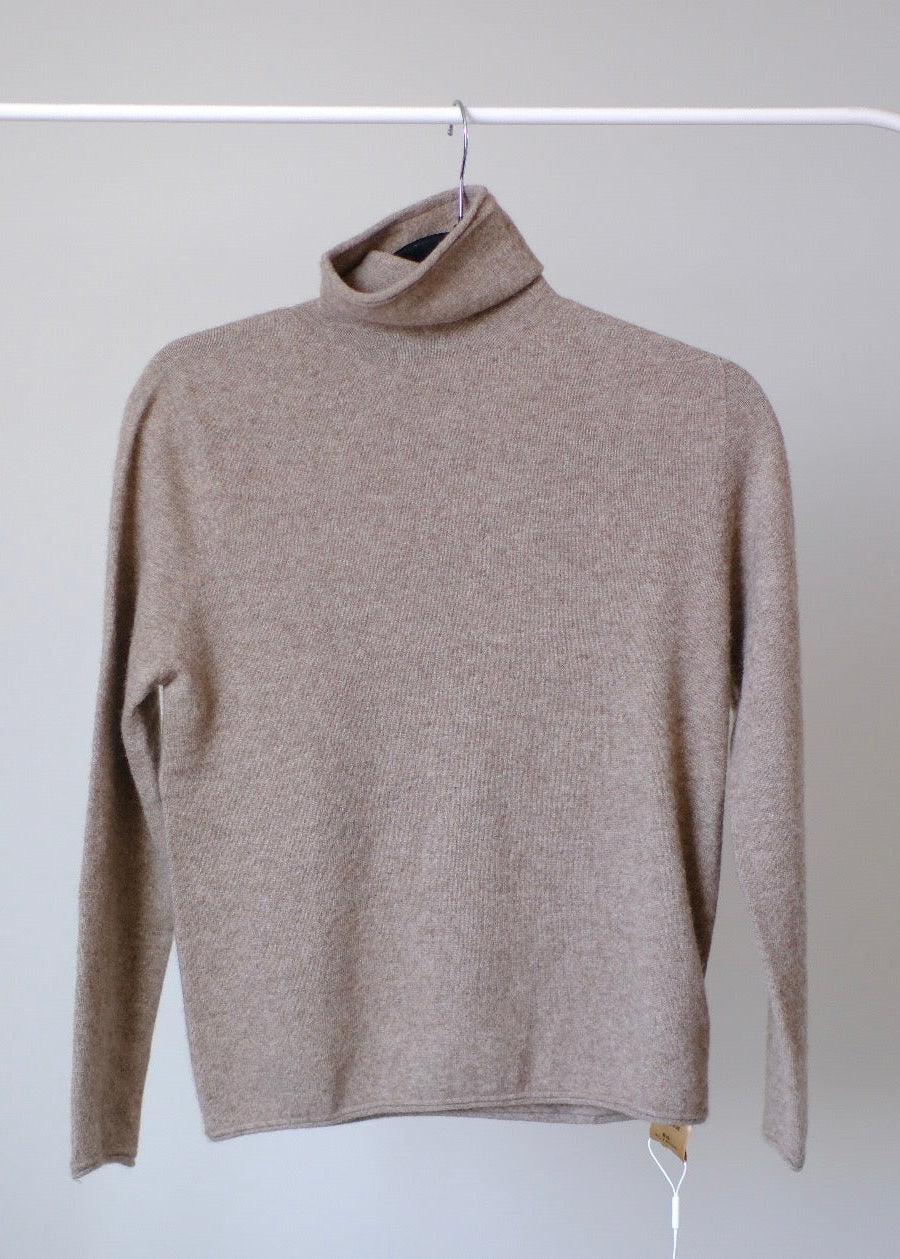 Classic Cashmere Turtleneck